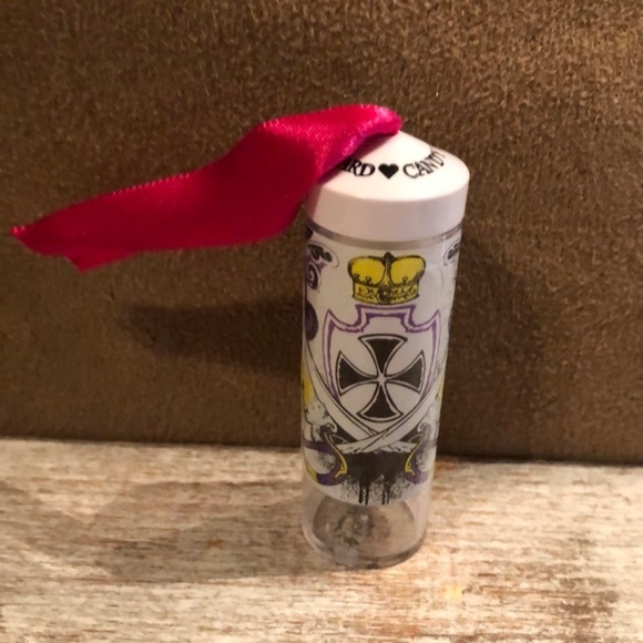 4 Pieces of Hard Candy Make Up Bundle - Picture 4 of 8